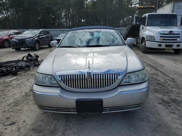 1LNHM83W23Y639990 2003 2003 Lincoln Town Car- Cartier 5