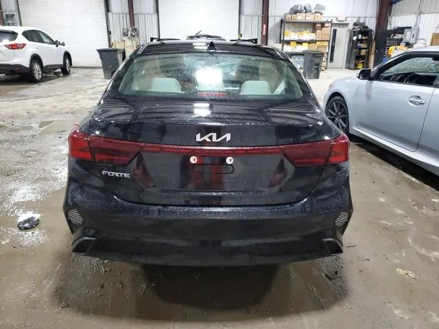 3KPF24AD8PE690143 2023 2023 KIA Forte- LX 6