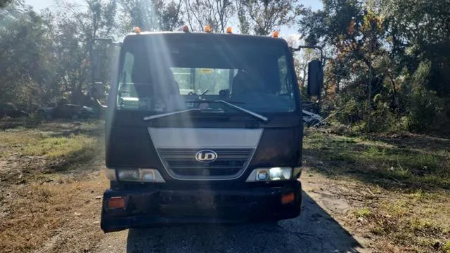 JNALC80H47AH60161 2007 2007 Nissan Diesel UD2300 7