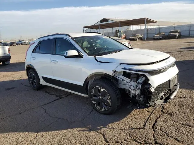 KNDCR3L14P5035906 2023 2023 KIA Niro- Wind 4