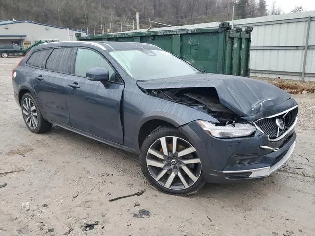 YV4062NL6N1144809 2022 2022 Volvo V90- B6 Inscription 4