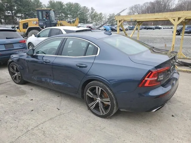 7JRA22TL6LG065125 2020 2020 Volvo S60- T6 Inscription 2