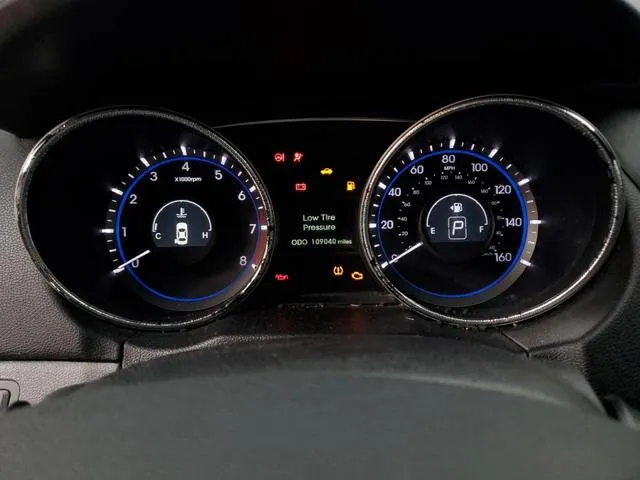 5NPEB4AC4EH864995 2014 2014 Hyundai Sonata- Gls 9