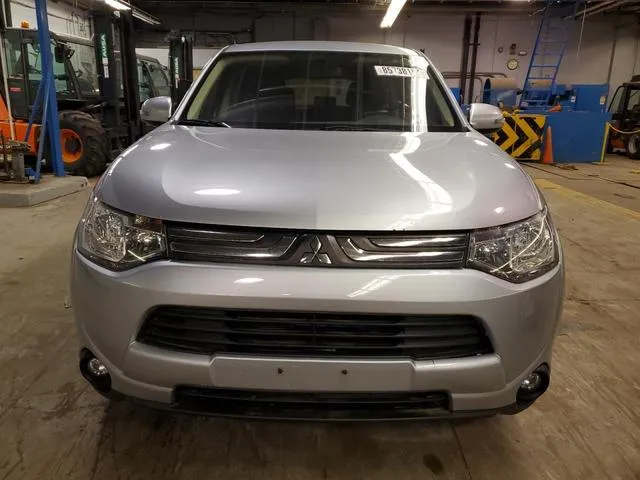 JA4AZ3A33EZ014637 2014 2014 Mitsubishi Outlander- SE 5