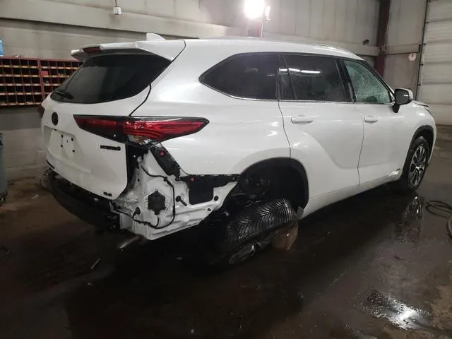 5TDKBRCH1PS105534 2023 2023 Toyota Highlander- Hybrid Xle 3