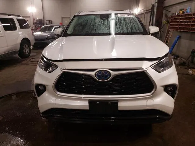 5TDKBRCH1PS105534 2023 2023 Toyota Highlander- Hybrid Xle 5