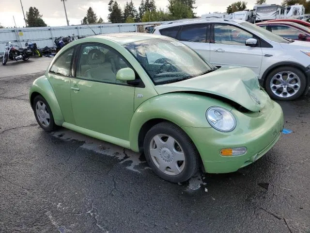 3VWCA21C3YM475694 2000 2000 Volkswagen New Beetle- Gls 4