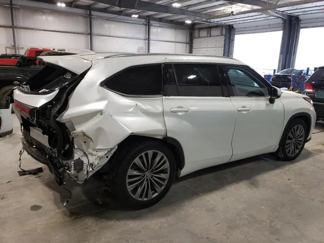 5TDFZRBH6NS181763 2022 2022 Toyota Highlander- Platinum 3