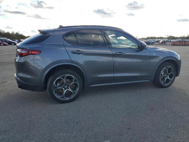 ZASPAKBN7P7D56034 2023 2023 Alfa Romeo Stelvio- TI 3