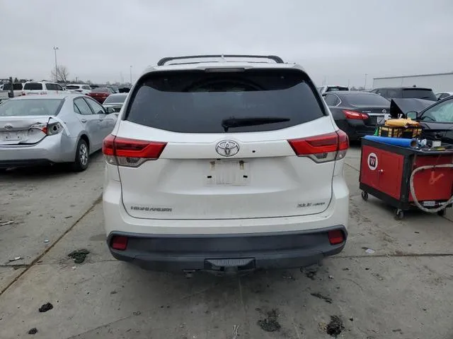 5TDJZRFH5JS851625 2018 2018 Toyota Highlander- SE 6