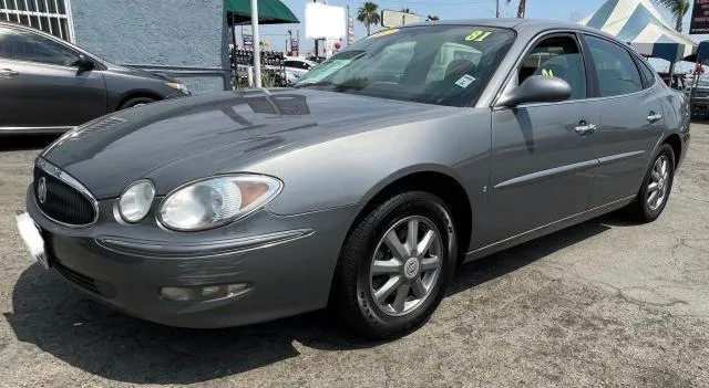 2G4WD552471243326 2007 2007 Buick Lacrosse- Cxl 2