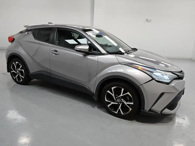 NMTKHMBX2LR106159 2020 2020 Toyota C-HR- Xle 4