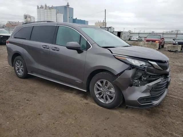 5TDBRKEC8MS003647 2021 2021 Toyota Sienna- LE 4