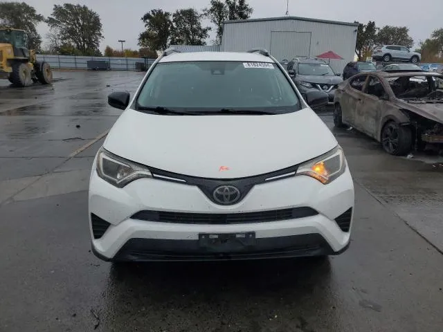 JTMZFREV3HJ720140 2017 2017 Toyota RAV4- LE 5