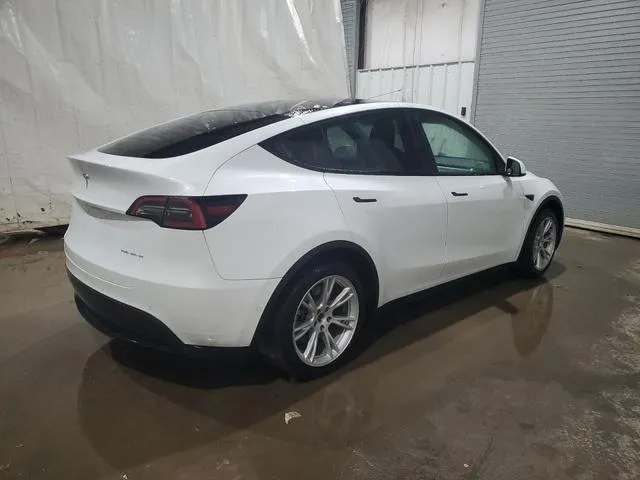 5YJYGAEE2MF180176 2021 2021 Tesla MODEL Y 3