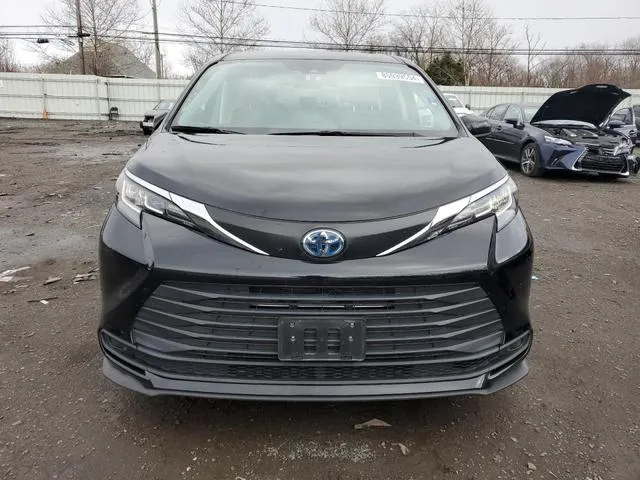 5TDKRKEC8NS076941 2022 2022 Toyota Sienna- LE 5