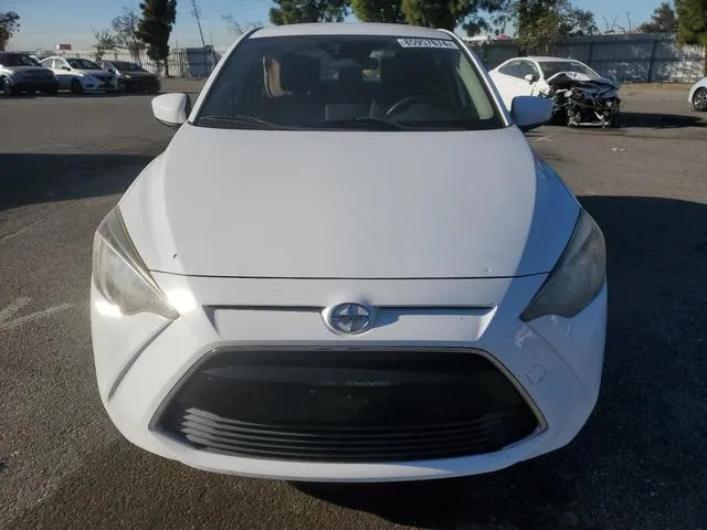 3MYDLBZV4GY115950 2016 2016 Toyota Scion 5