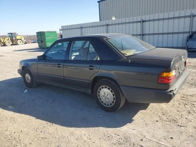 WDBEA30D6GA170194 1986 1986 Mercedes-Benz 300- E 2