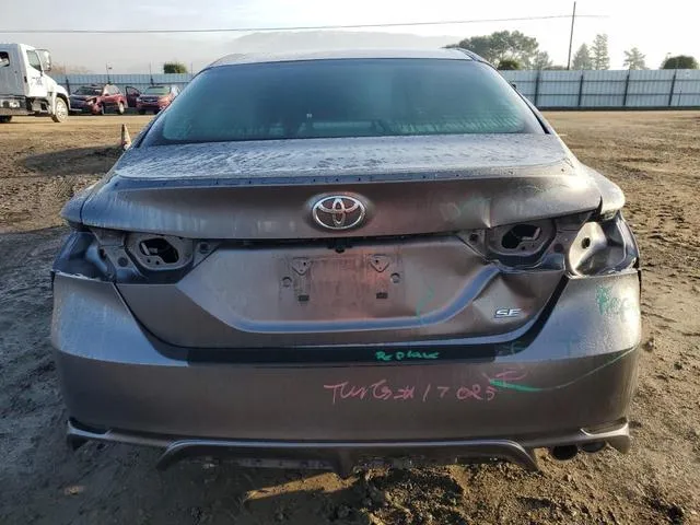 4T1B11HK3JU511824 2018 2018 Toyota Camry- L 6