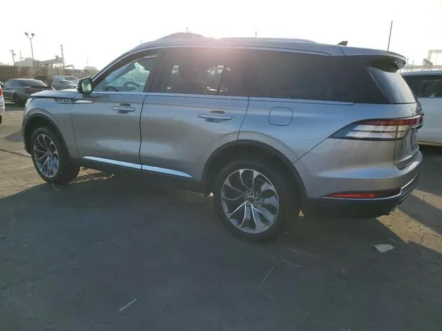 5LM5J6XC9PGL01432 2023 2023 Lincoln Aviator 2