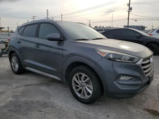 KM8J33A45JU690090 2018 2018 Hyundai Tucson- Sel 4