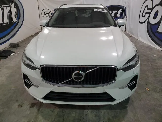 YV4L12DK3N1033784 2022 2022 Volvo XC60- B5 Momentum 5