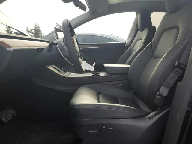 7SAYGAEE8RF985321 2024 2024 Tesla MODEL Y 7