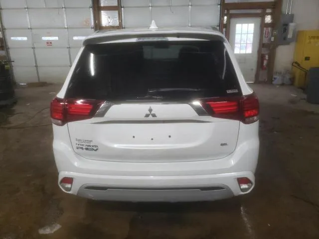 JA4J2VA70NZ028613 2022 2022 Mitsubishi Outlander- Sel 6