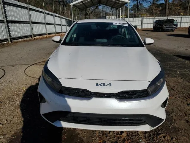 3KPF24AD7PE643637 2023 2023 KIA Forte- LX 5