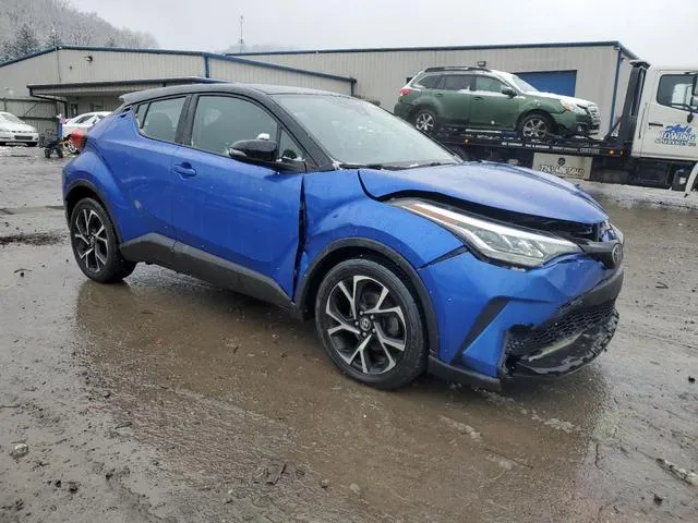 NMTKHMBXXLR117927 2020 2020 Toyota C-HR- Xle 4