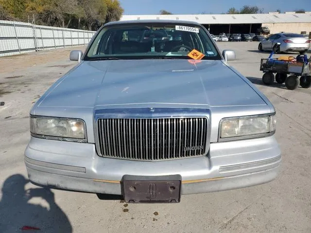 1LNLM82W3VY684306 1997 1997 Lincoln Town Car- Signature 5