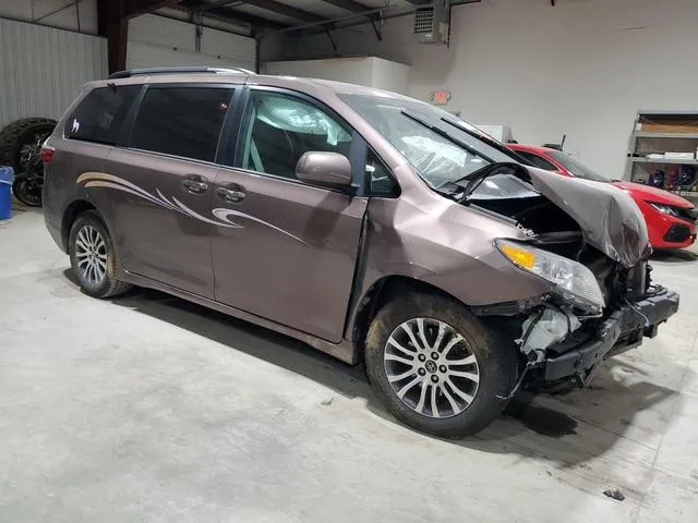 5TDYZ3DC4LS041814 2020 2020 Toyota Sienna- Xle 4