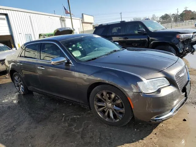 2C3CCAKG2KH531093 2019 2019 Chrysler 300- Limited 4