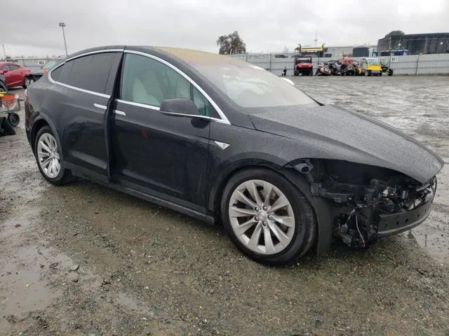 5YJXCBE25GF008814 2016 2016 Tesla MODEL X 4