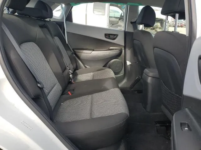 KM8K12AAXJU125148 2018 2018 Hyundai Kona- SE 10