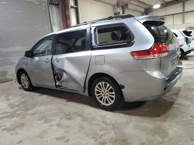 5TDYK3DC4DS338149 2013 2013 Toyota Sienna- Xle 2