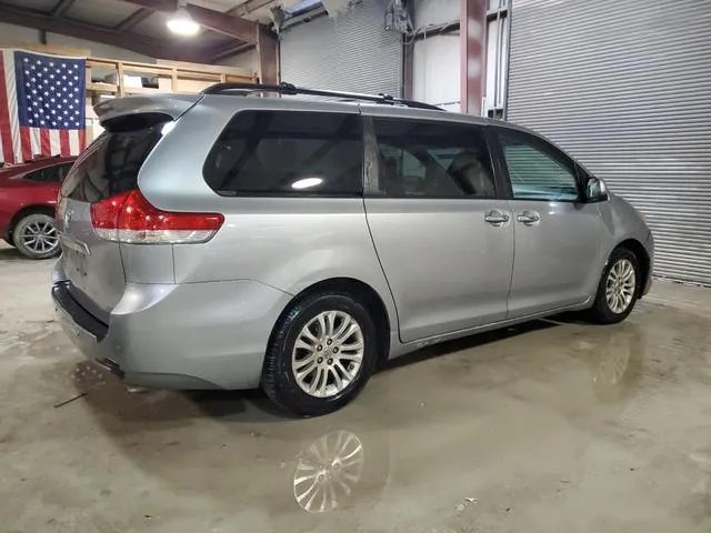 5TDYK3DC4DS338149 2013 2013 Toyota Sienna- Xle 3