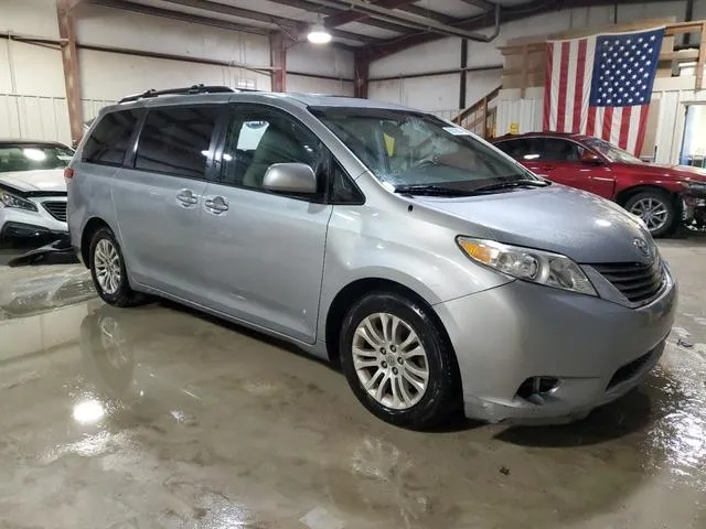 5TDYK3DC4DS338149 2013 2013 Toyota Sienna- Xle 4