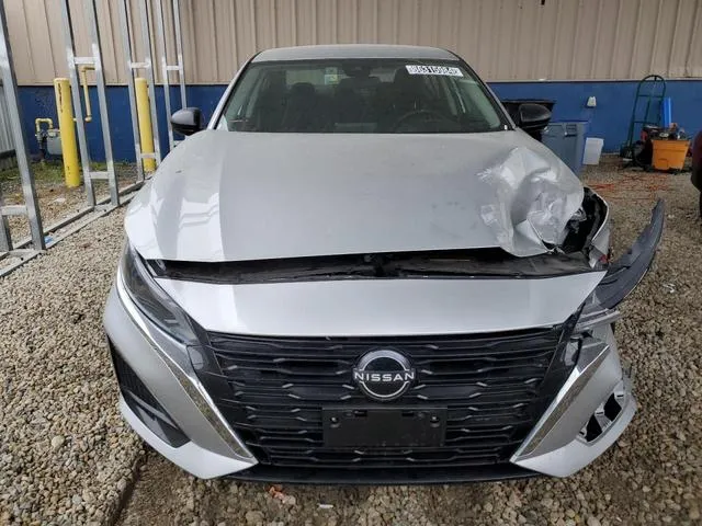 1N4BL4DV8RN430104 2024 2024 Nissan Altima- SV 5