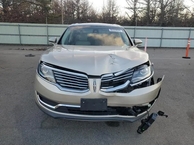 2LMPJ8LR3HBL45425 2017 2017 Lincoln MKX- Reserve 5