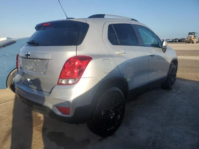 KL7CJPSM2NB510684 2022 2022 Chevrolet Trax- 1LT 3