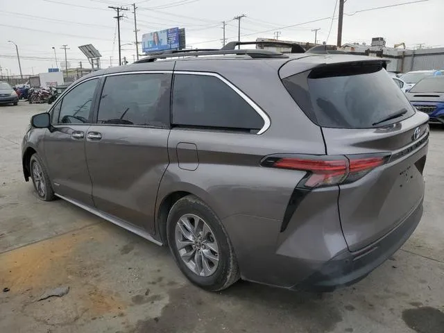 5TDYRKEC5MS024126 2021 2021 Toyota Sienna- Xle 2