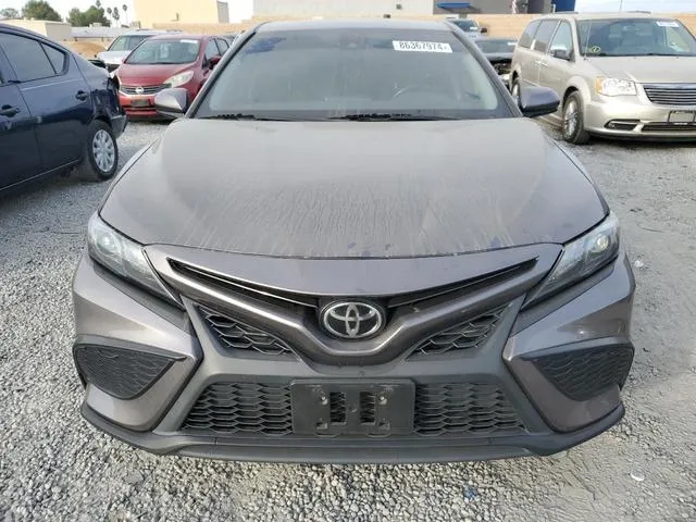 4T1G11AK3MU552135 2021 2021 Toyota Camry- SE 5