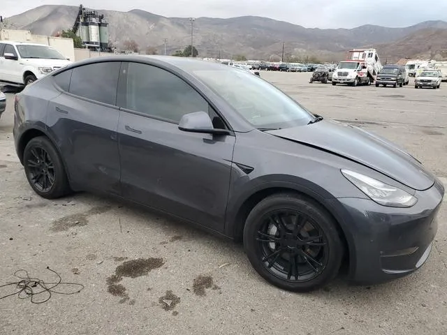 5YJYGDEE6MF253986 2021 2021 Tesla MODEL Y 4