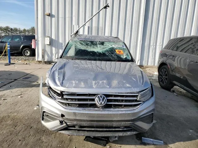 3VV0B7AX4NM131372 2022 2022 Volkswagen Tiguan- S 5