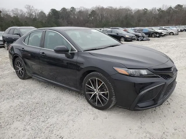 4T1G11AK8MU556732 2021 2021 Toyota Camry- SE 4