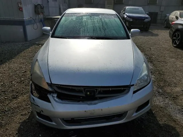 1HGCM561X7A204132 2007 2007 Honda Accord- Value 5