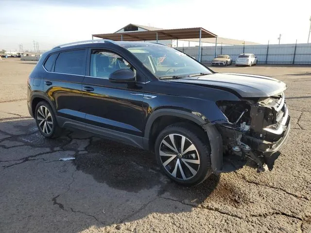 3VVSX7B24RM038645 2024 2024 Volkswagen Taos- SE 4