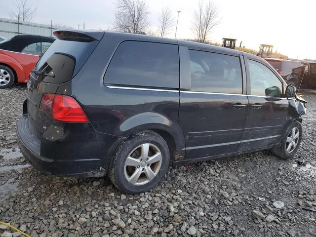 2V4RW3D17AR388397 2010 2010 Volkswagen Routan- SE 3