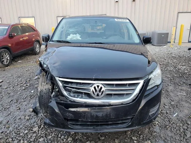 2V4RW3D17AR388397 2010 2010 Volkswagen Routan- SE 5